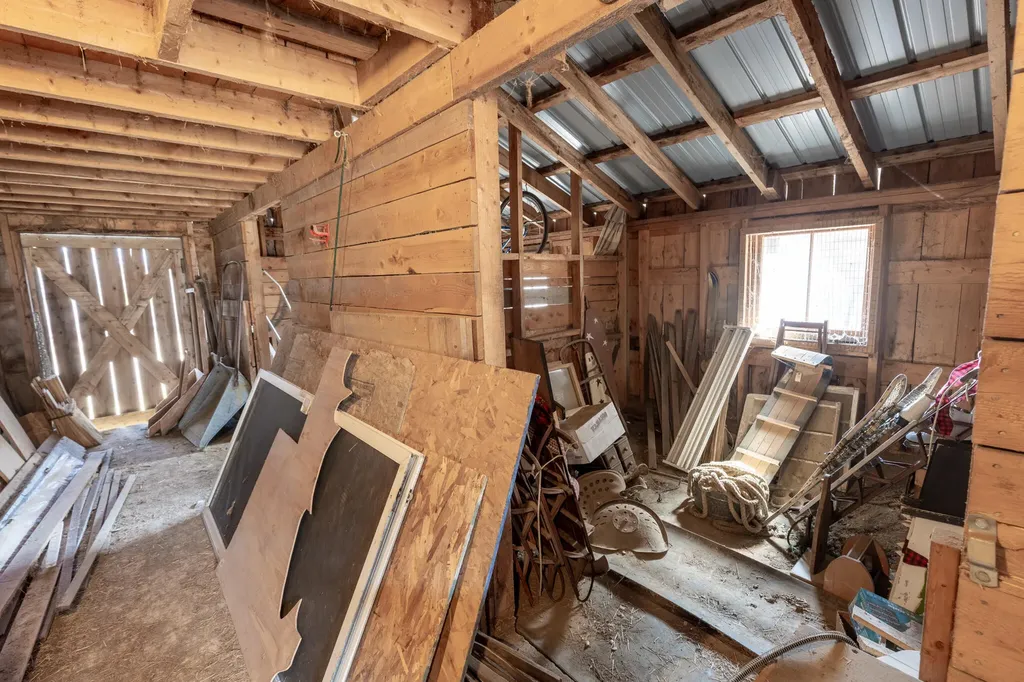 18 Hodgdon Road Levant ME 04456
