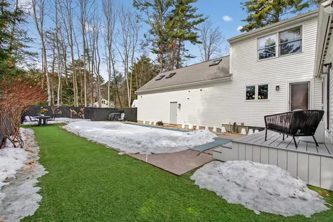 2 Beech Drive Brunswick ME 04011