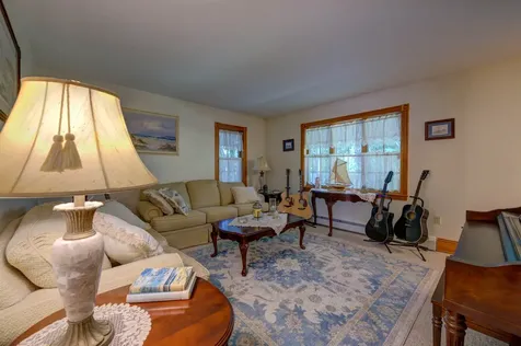 81 Madison Drive Naples ME 04055