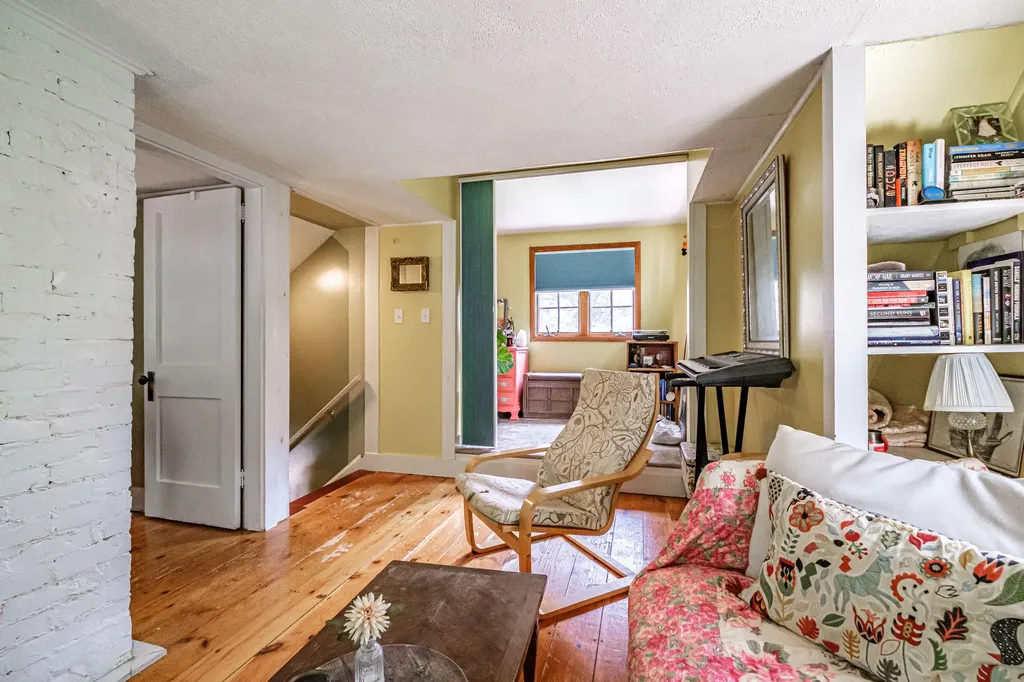 7 Preston Way Cumberland ME 04021