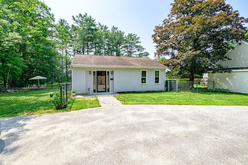 7 Preston Way Cumberland ME 04021