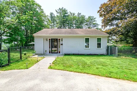 7 Preston Way Cumberland ME 04021