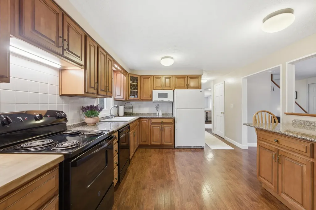 7 Littlefield Drive Kennebunk ME 04043