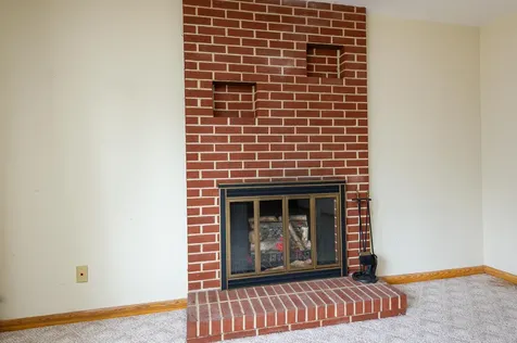 24 Highland Avenue Lewiston ME 04240