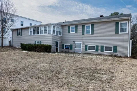 24 Highland Avenue Lewiston ME 04240