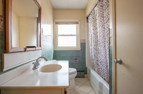 24 Highland Avenue Lewiston ME 04240
