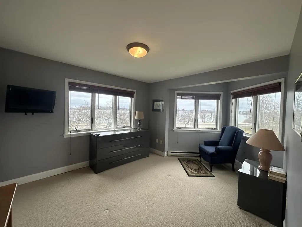 39 Back Cove Road Portland ME 04103
