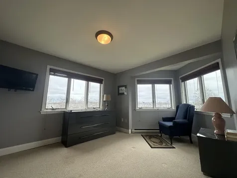39 Back Cove Road Portland ME 04103