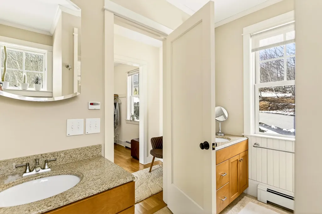 51 Powerhouse Hill Lane Rockport ME 04856