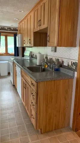 556 Sabattus Road Sabattus ME 04280