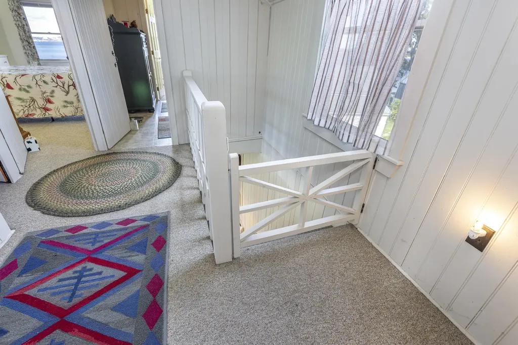 364 Island Avenue Portland ME 04108