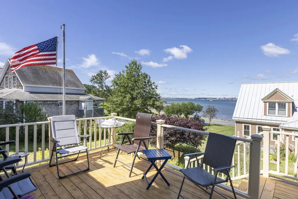 364 Island Avenue Portland ME 04108