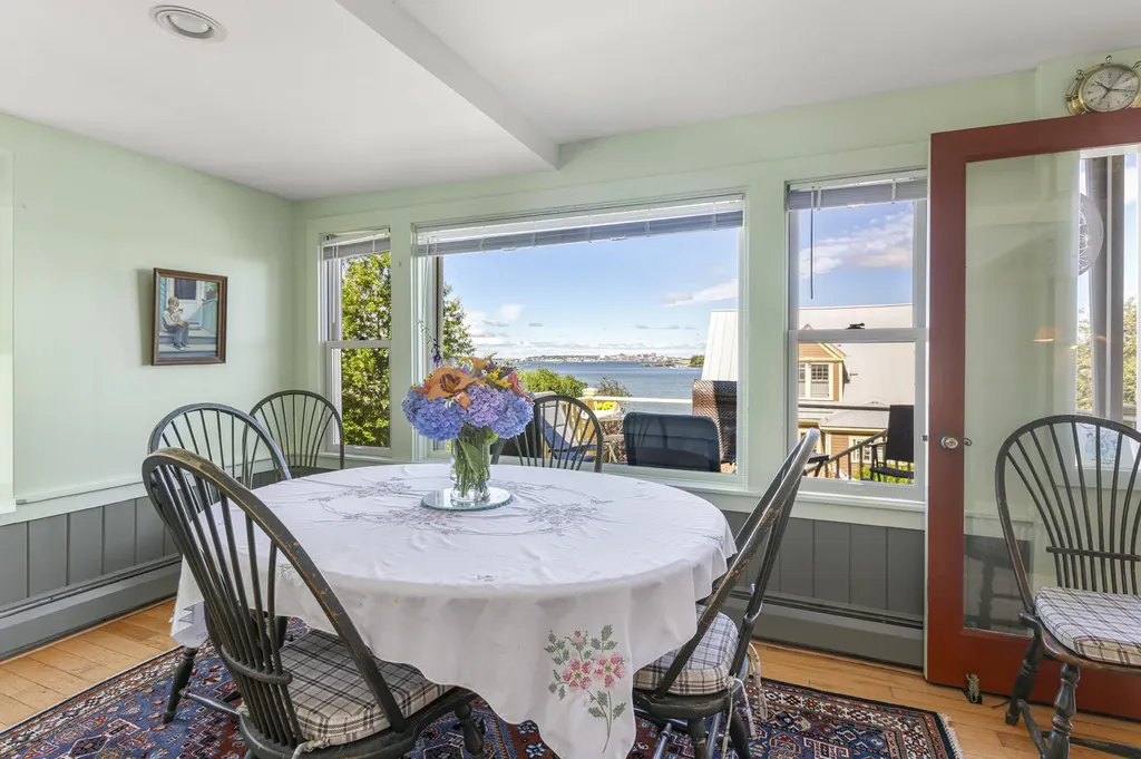 364 Island Avenue Portland ME 04108