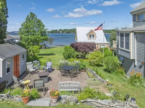 364 Island Avenue Portland ME 04108