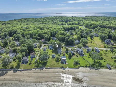 364 Island Avenue Portland ME 04108