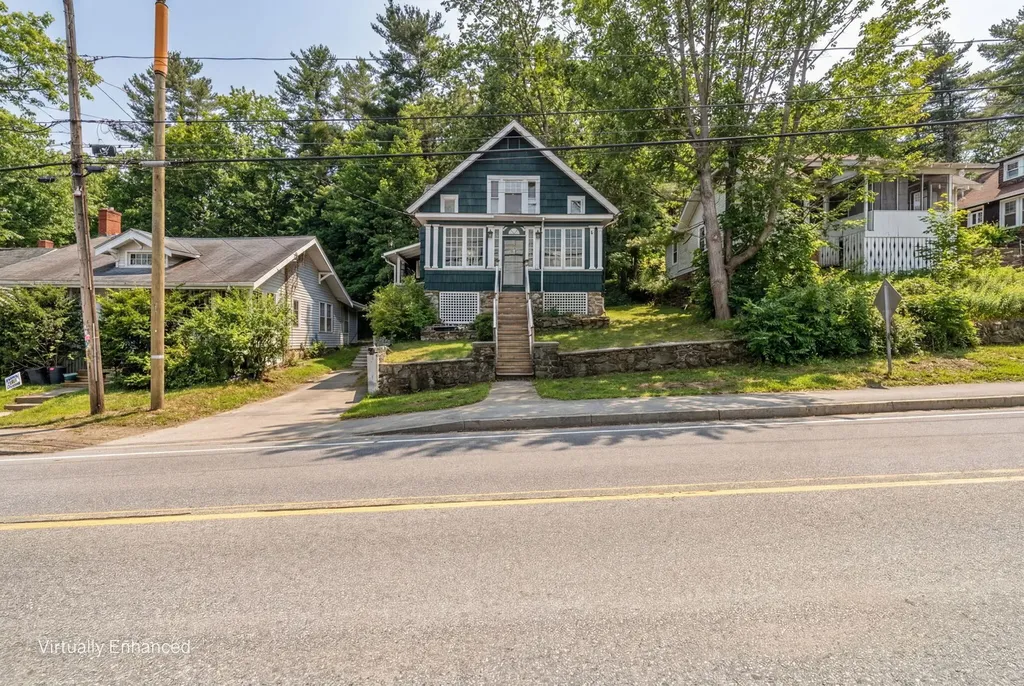 152 Lake Street Auburn ME 04210