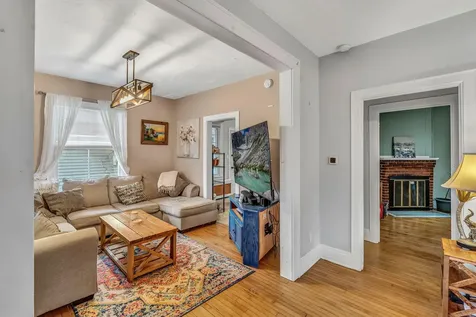 152 Lake Street Auburn ME 04210
