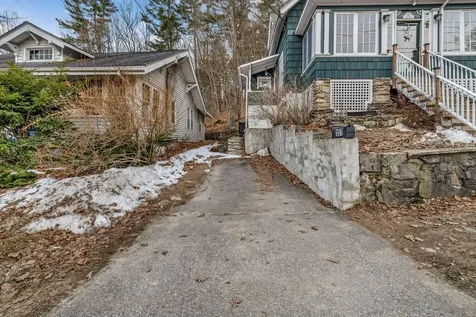 152 Lake Street Auburn ME 04210