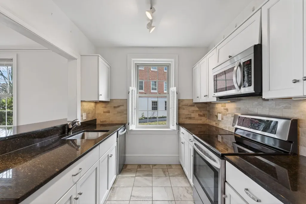 290 Baxter Boulevard Portland ME 04101