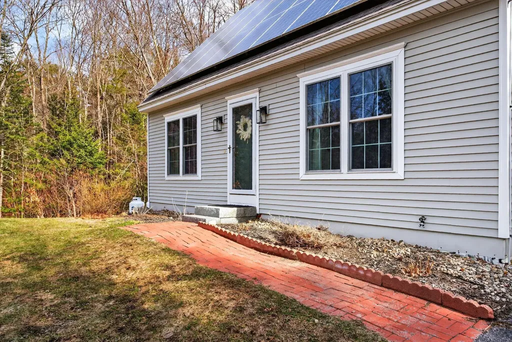 29 Orion Way Windham ME 04062