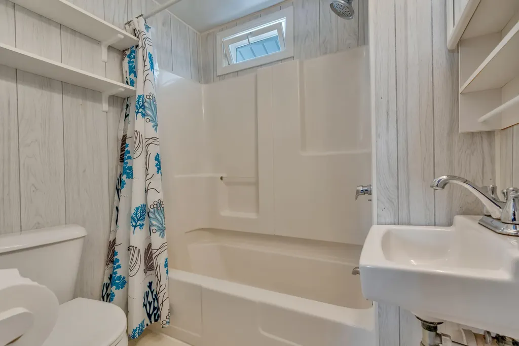 165 East Grand Avenue Old Orchard Beach ME 04064