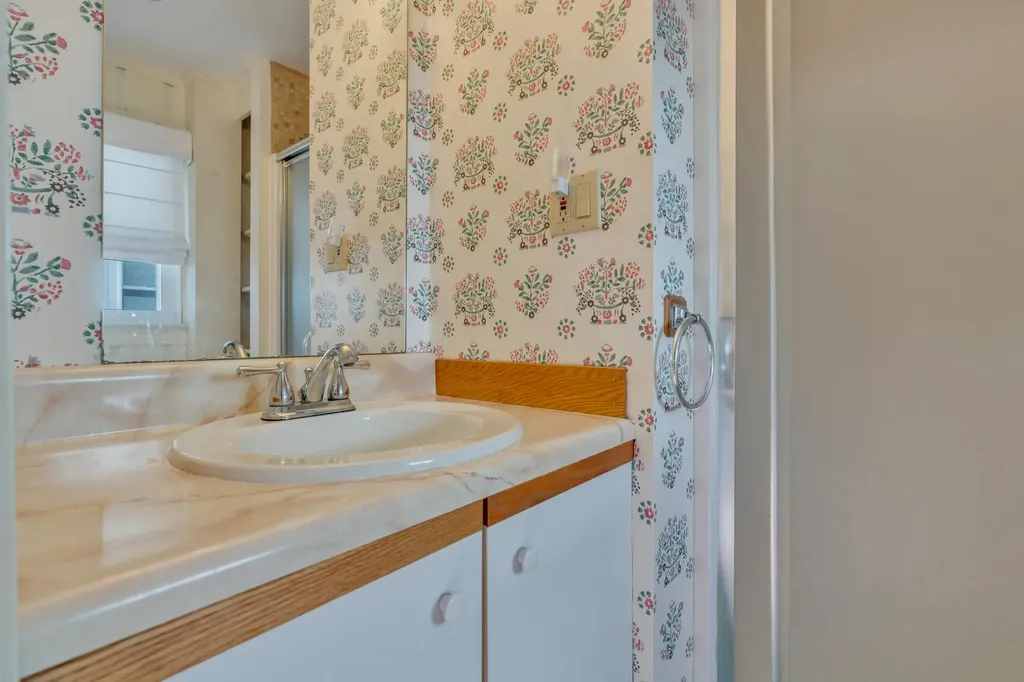 165 East Grand Avenue Old Orchard Beach ME 04064