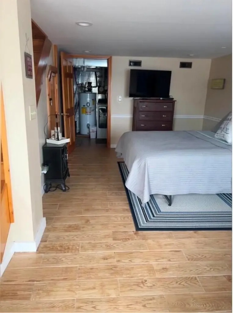 326 Beechwood Avenue Hudson ME 04449