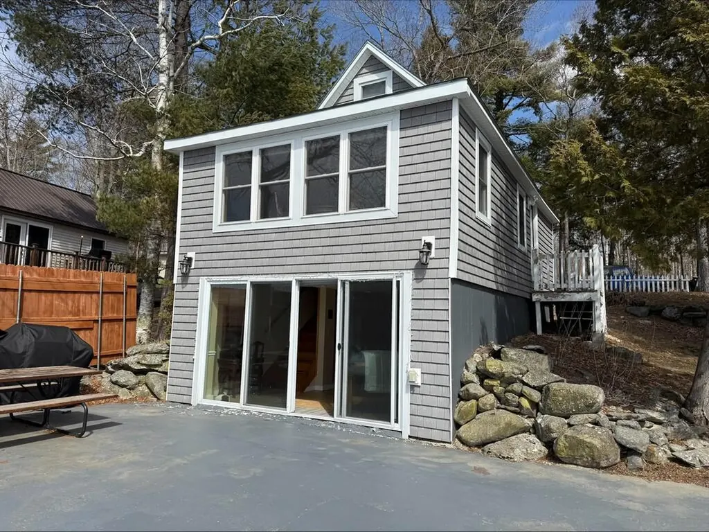 326 Beechwood Avenue Hudson ME 04449