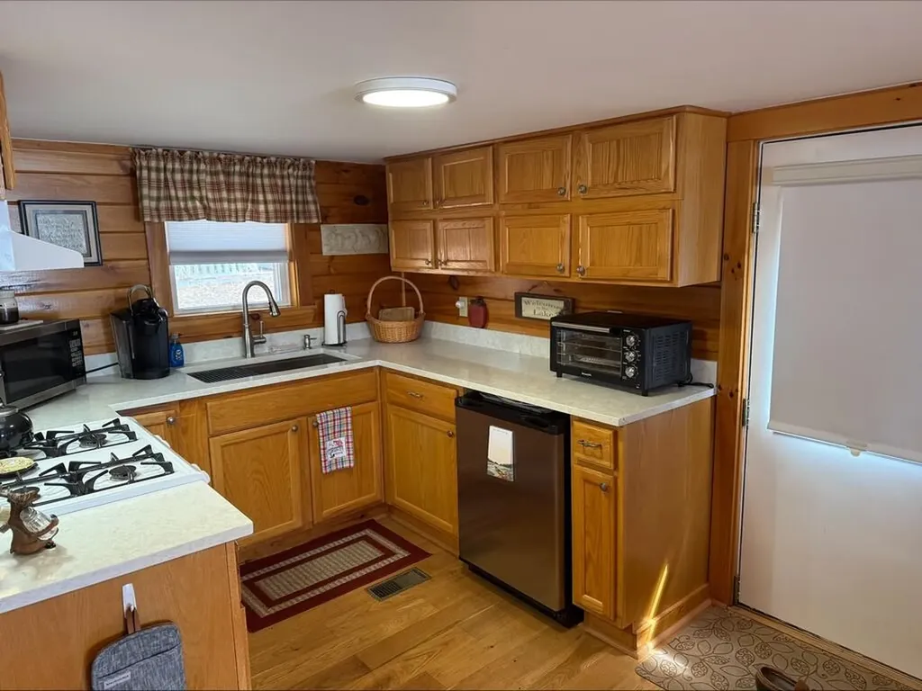 326 Beechwood Avenue Hudson ME 04449