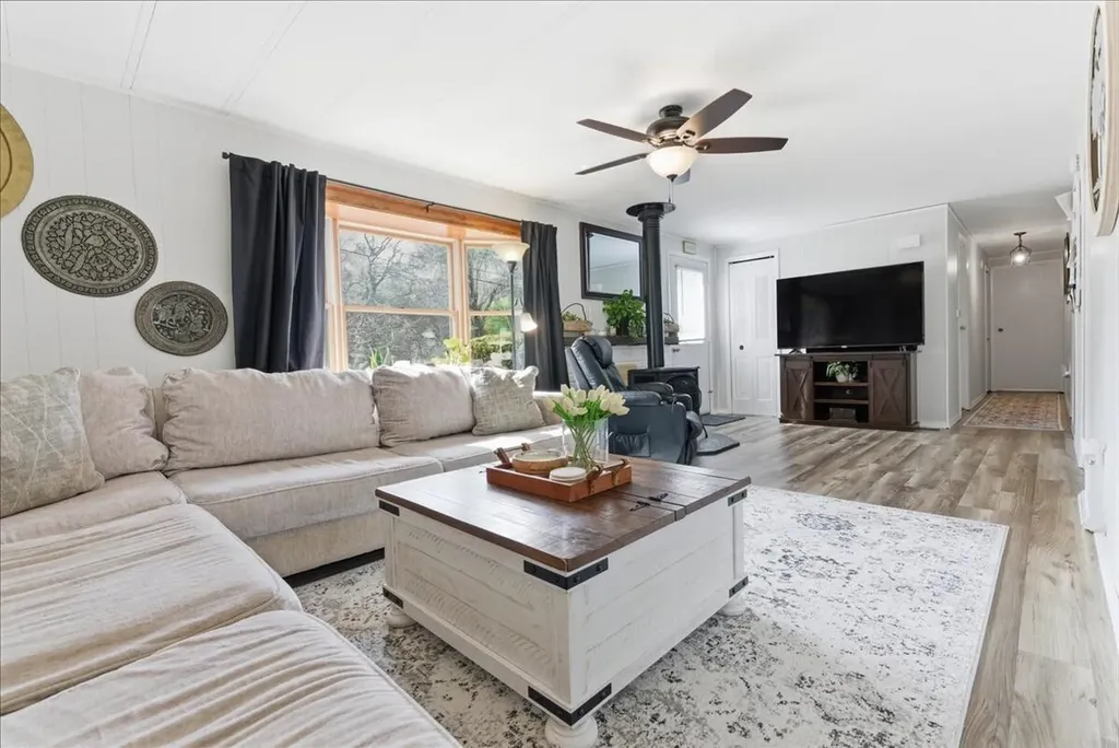 60 N Hill Road Buckfield ME 04220