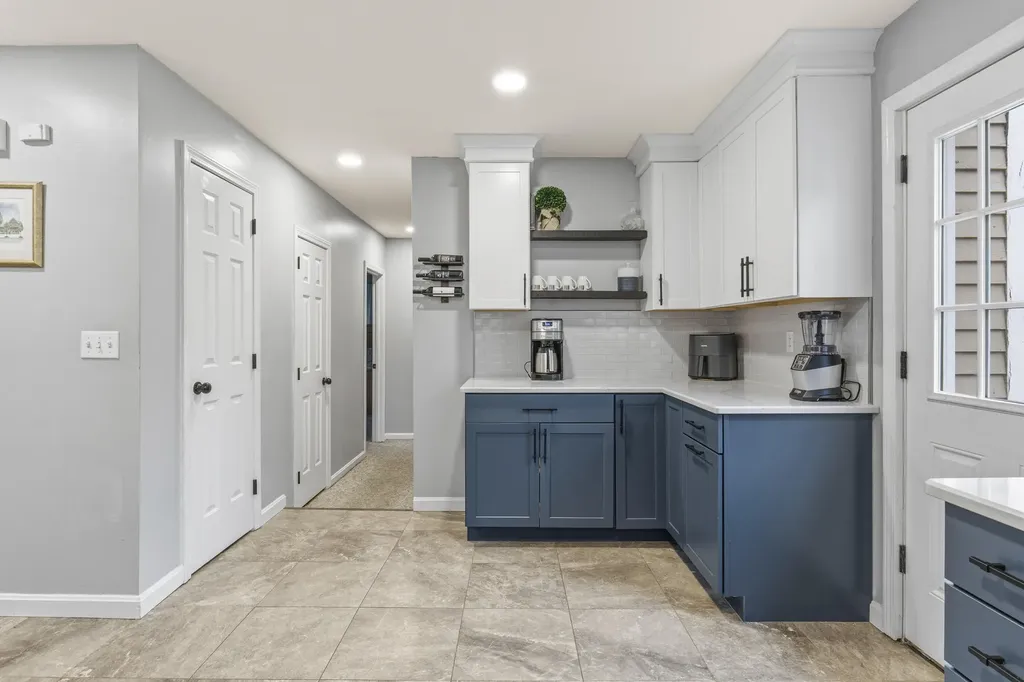 160 Fairway Drive Auburn ME 04210