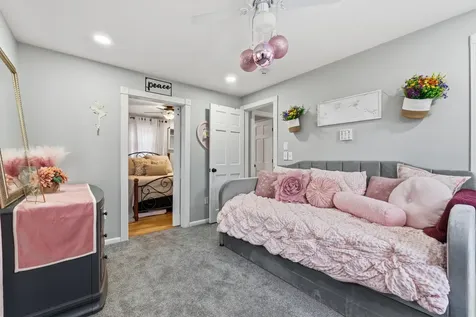 6 Clyde Road York ME 03909