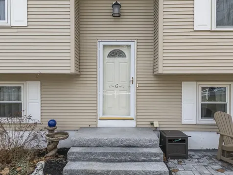 6 Clyde Road York ME 03909