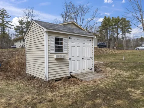 6 Clyde Road York ME 03909