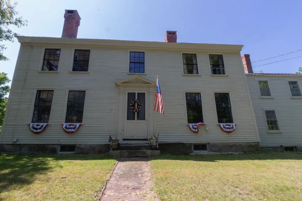 30 Liberty Street South Berwick ME 03908