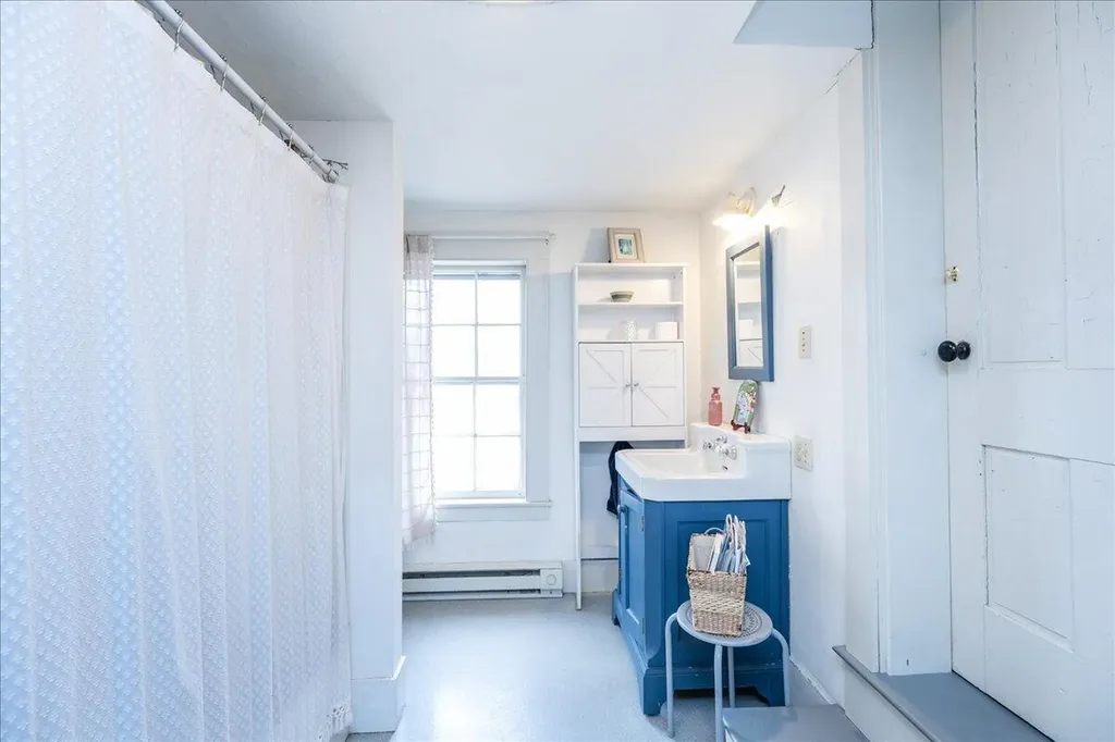 30 Liberty Street South Berwick ME 03908