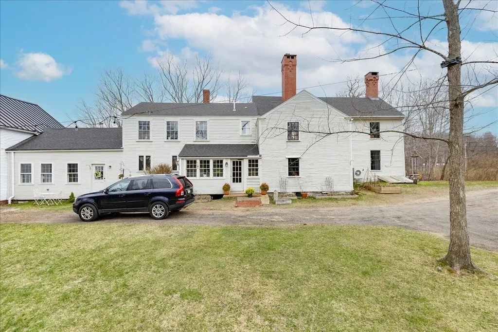 30 Liberty Street South Berwick ME 03908
