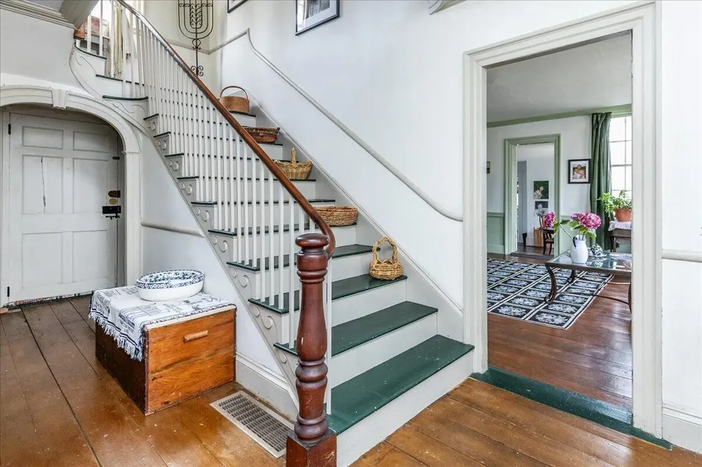 30 Liberty Street South Berwick ME 03908