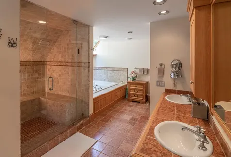 58 Beaumont Drive Naples ME 04055