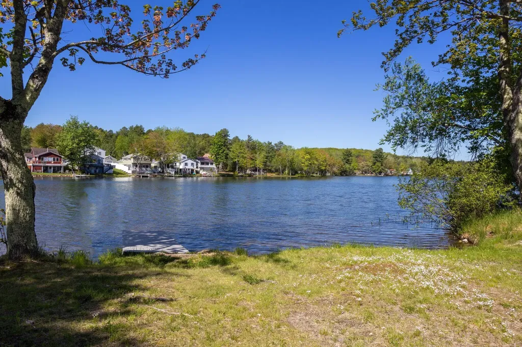 9 Duckling Road Shapleigh ME 04076