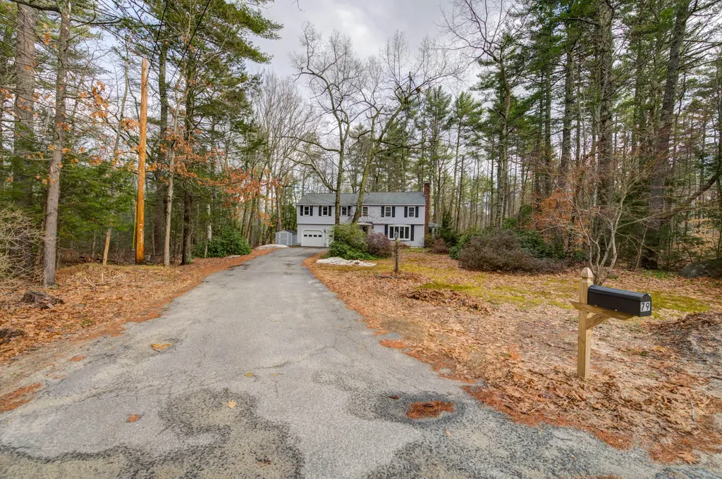 79 Country Way Lyman ME 04002