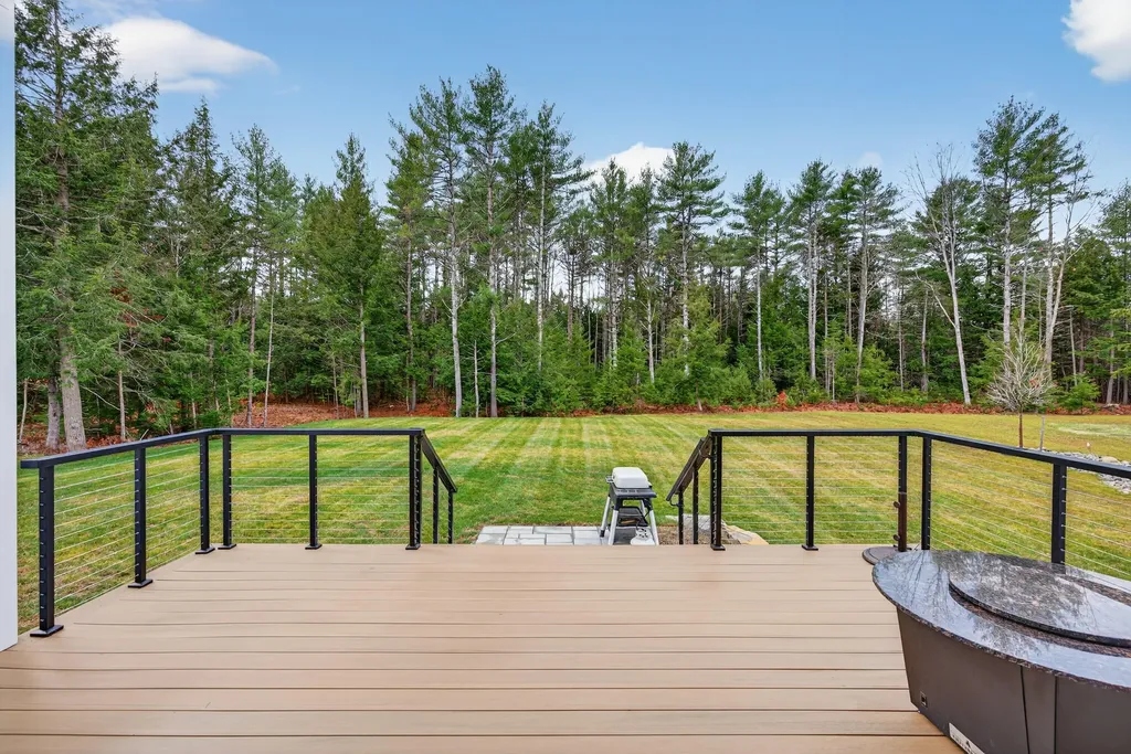 10 Martell Way Scarborough ME 04074