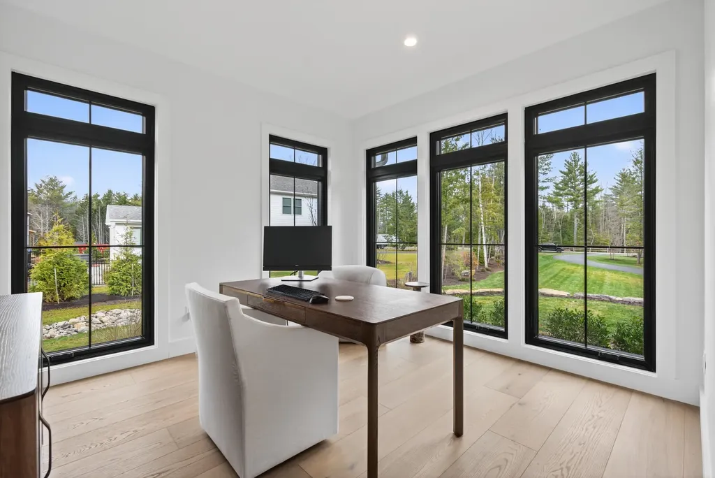10 Martell Way Scarborough ME 04074