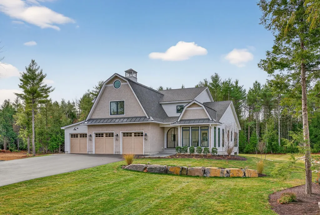 10 Martell Way Scarborough ME 04074