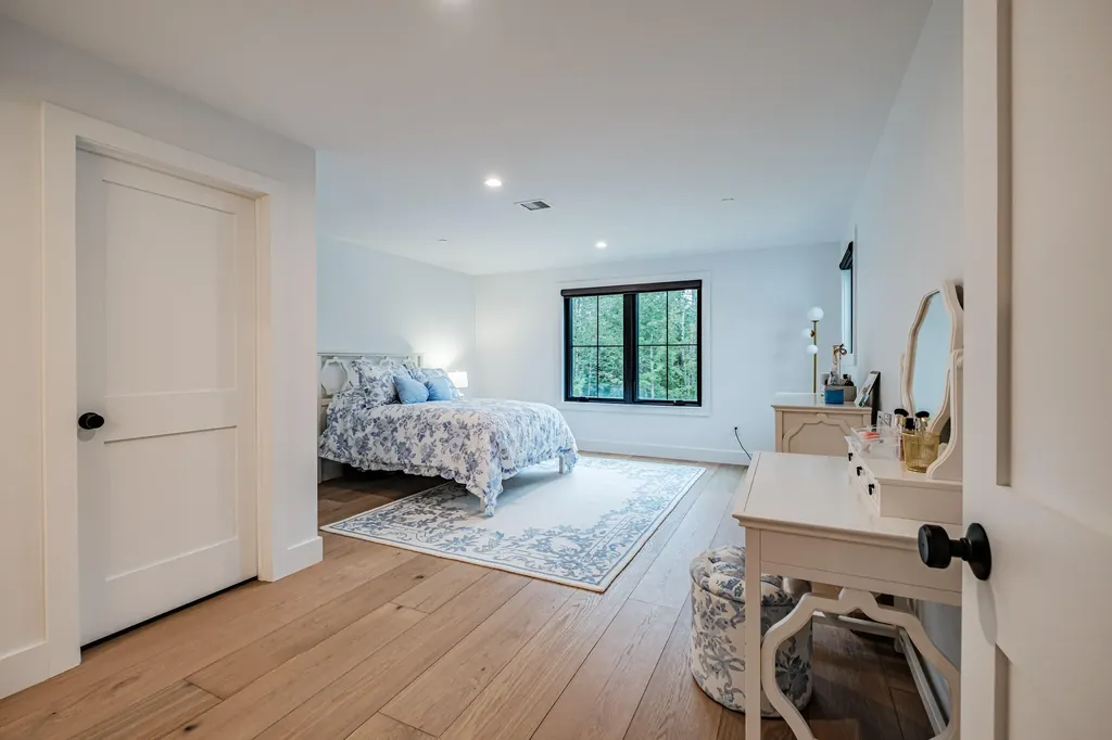 10 Martell Way Scarborough ME 04074