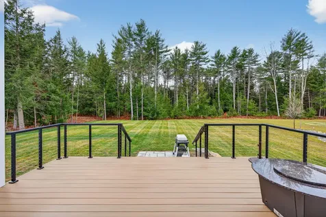 10 Martell Way Scarborough ME 04074