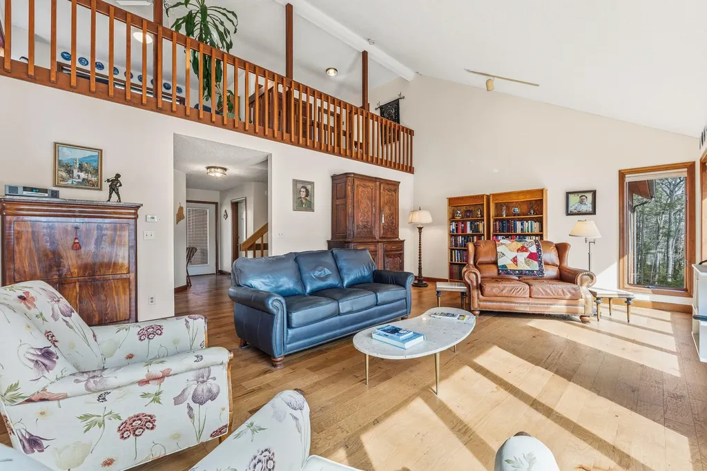 105 Cushman Point Road Wiscasset ME 04578