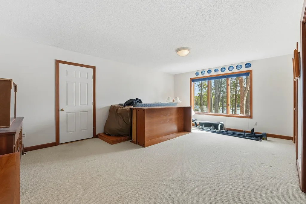 105 Cushman Point Road Wiscasset ME 04578