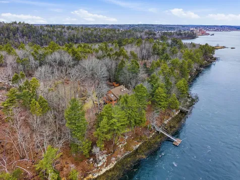 105 Cushman Point Road Wiscasset ME 04578