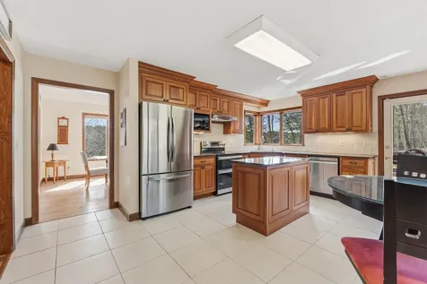 105 Cushman Point Road Wiscasset ME 04578